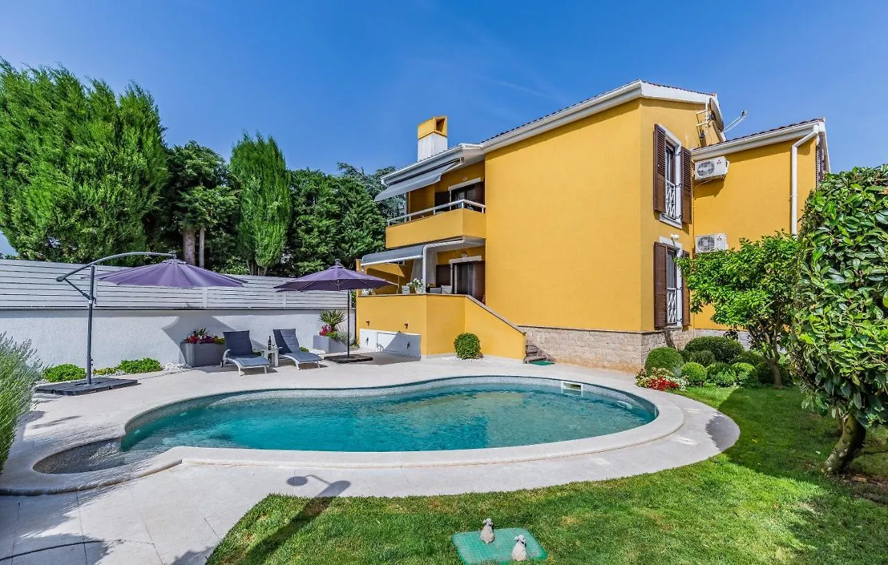 Villa Jasmine With Swimming Pool Pula