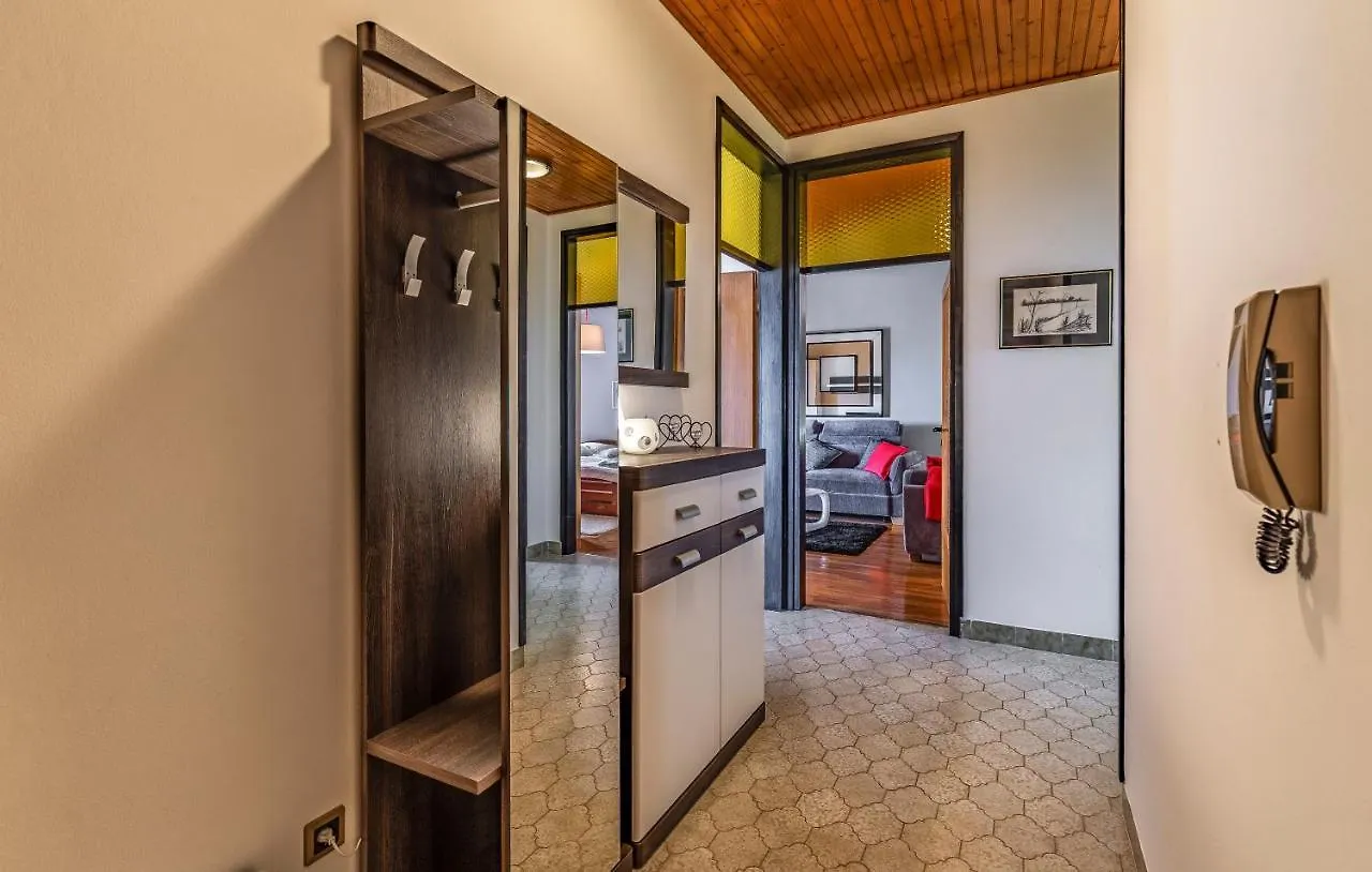 Villa Jasmine With Swimming Pool Pula