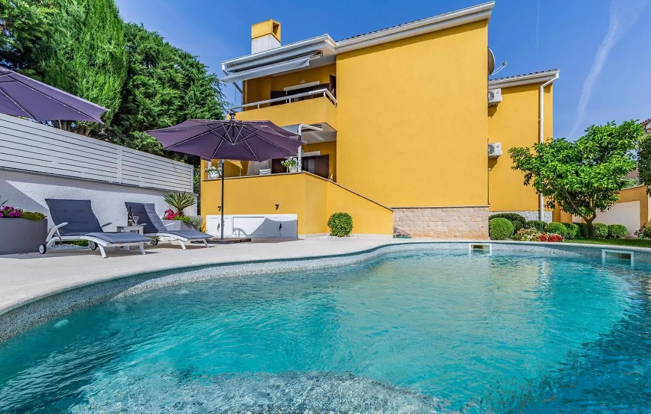 Villa Jasmine With Swimming Pool Pula