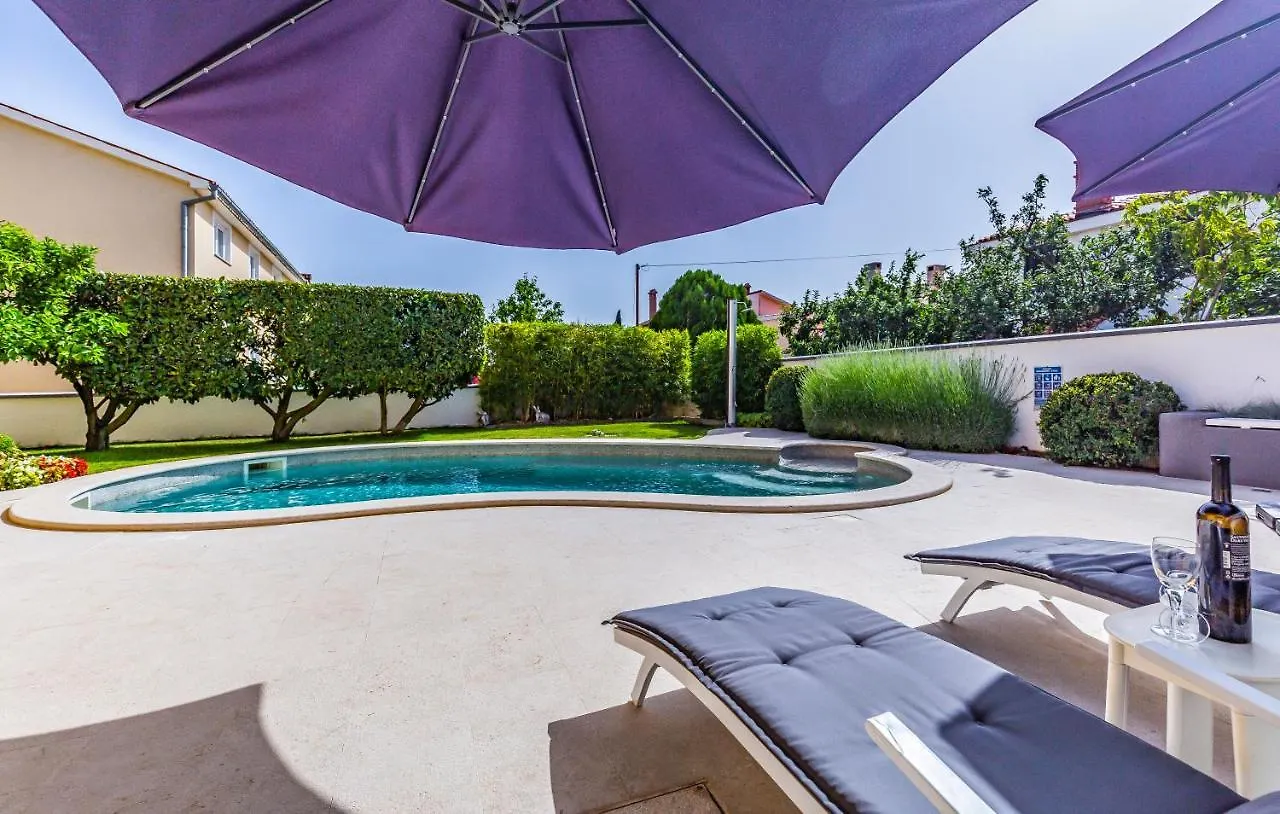 Villa Jasmine With Swimming Pool Pula
